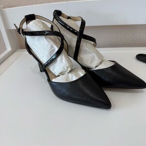 Chic Black Women's Cross-Strap Heels